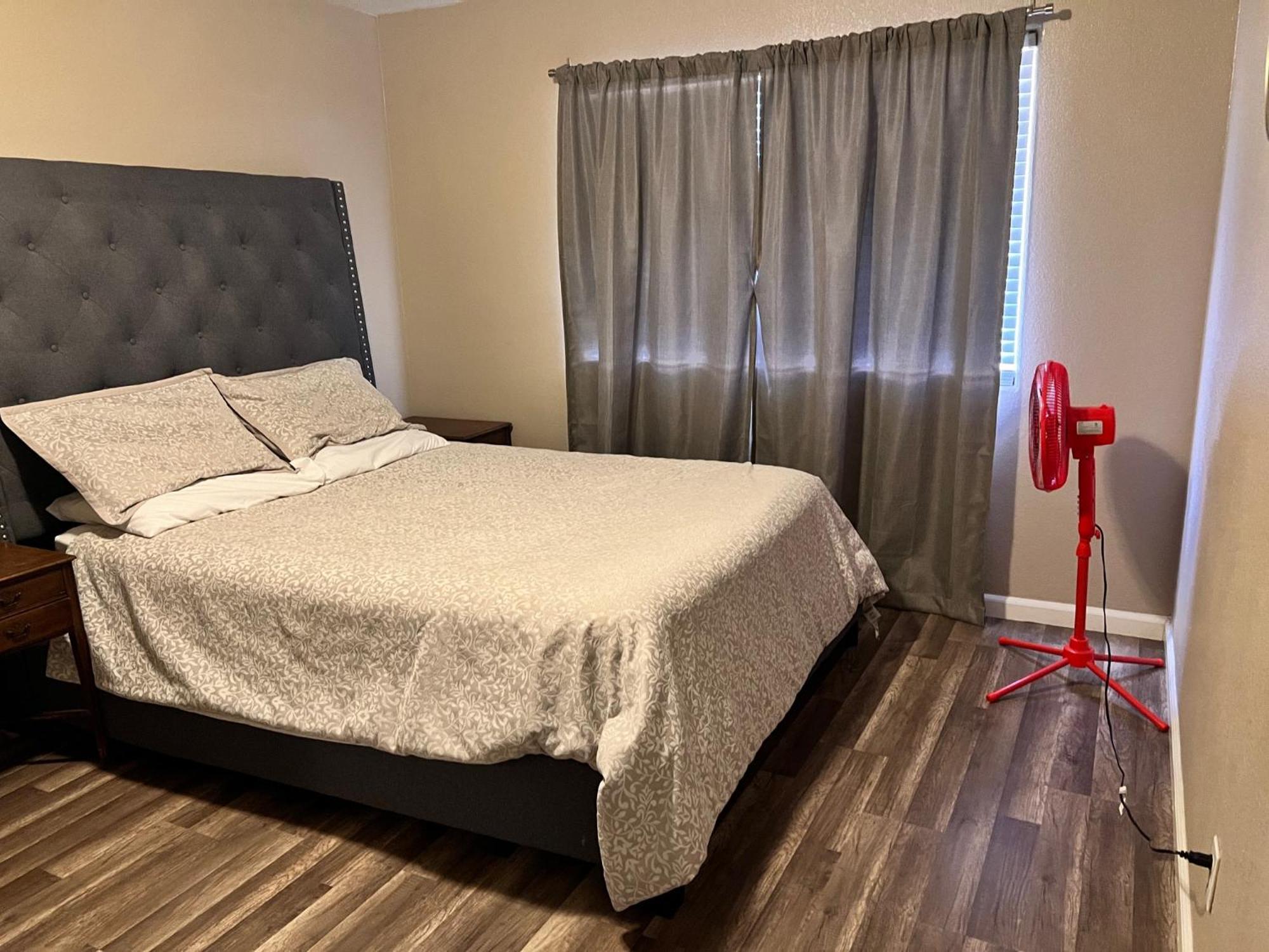 Quiet 1Bed,1Bath Condo With Free Parking Фресно Экстерьер фото